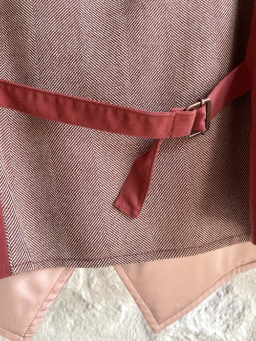 Gilet Terracotta and Flowers - Image 3